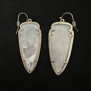 Kendra Scott drop earrings